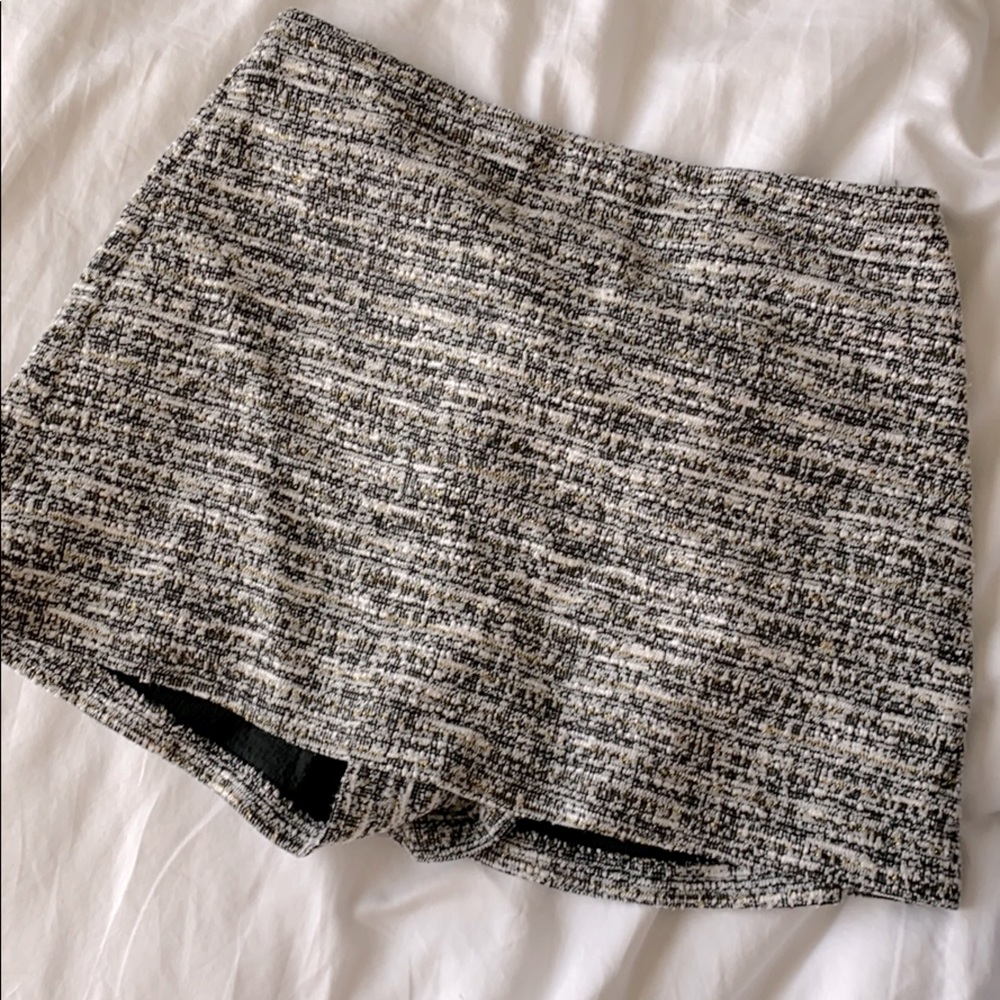 skort